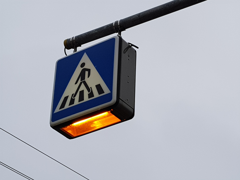 Bild einer Fußgängerüberweg Beschilderung aufgebaut von der Firma Verkehrsleittechnik Jahn Bild einer Fußgängerüberweg Beschilderung aufgebaut von der Firma Verkehrsleittechnik Jahn